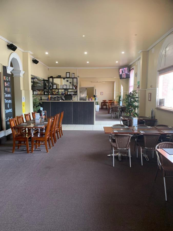 Riverside Hotel 诺瑟姆 外观 照片