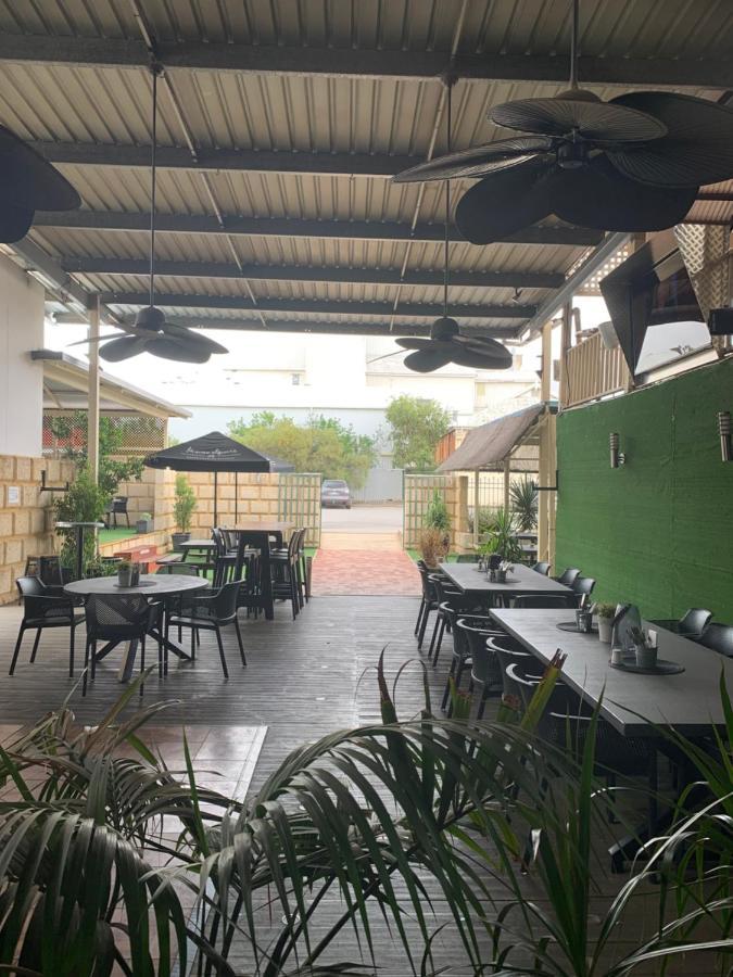 Riverside Hotel 诺瑟姆 外观 照片